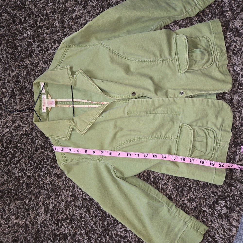 Green "Nine & co" weekend jacket, size 12
